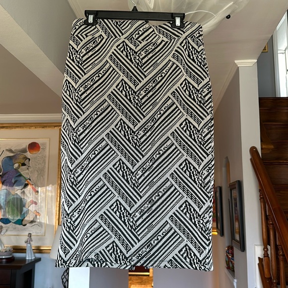 Olivia Blu Knit Chevron Pattern Pencil Skirt Sz XL - Picture 1 of 6